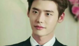 娱乐圈的吃瓜在哪里看的,吃瓜圣地大起底，揭秘热门八卦聚集地